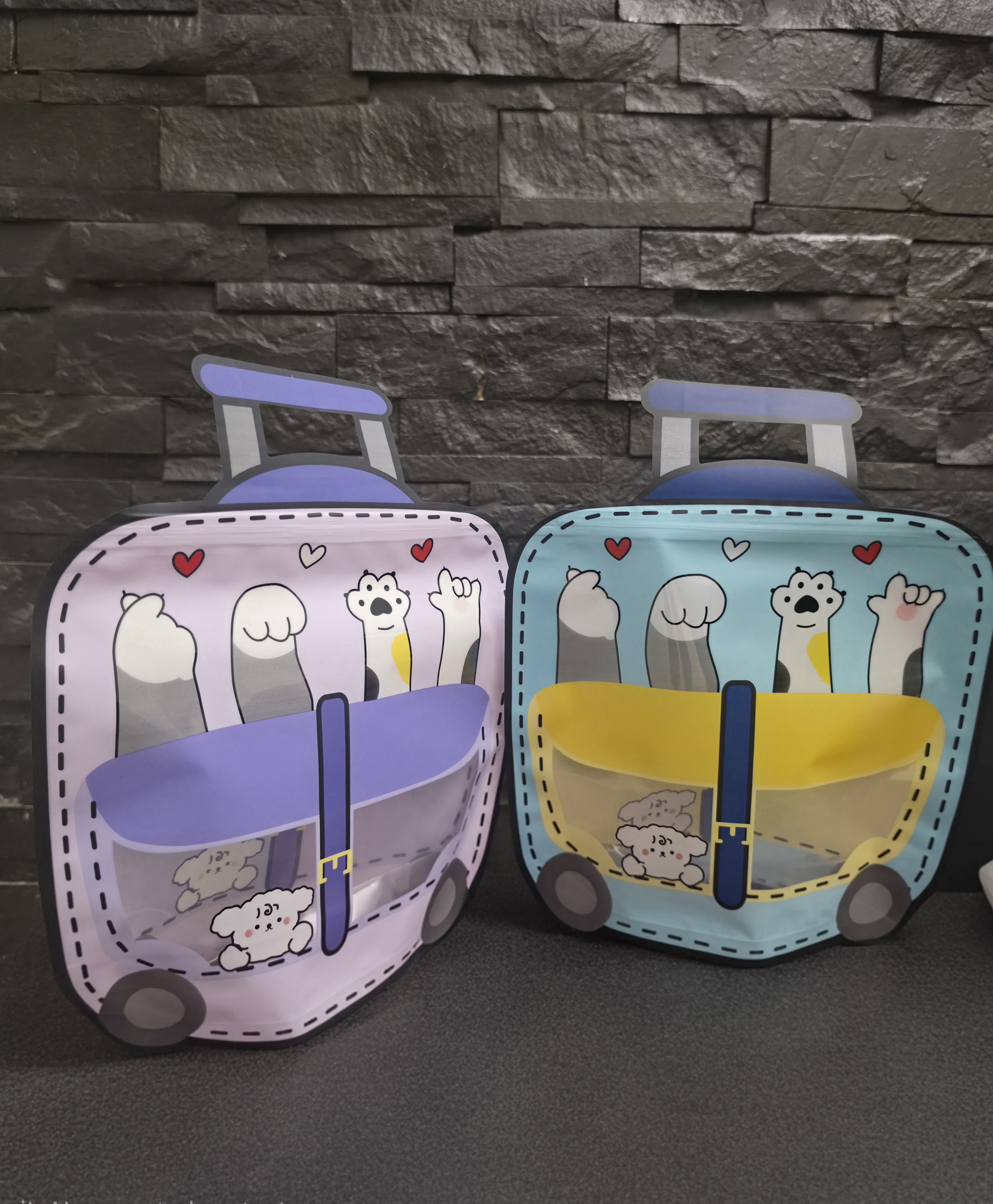 کیسه زیپ کیپ فانتزی طرح 👜 ( جنس بلاستیک)